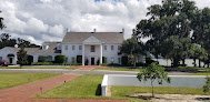 Negocio Adams Estate
