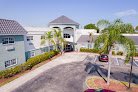 Negocio Oasis Living Quarters