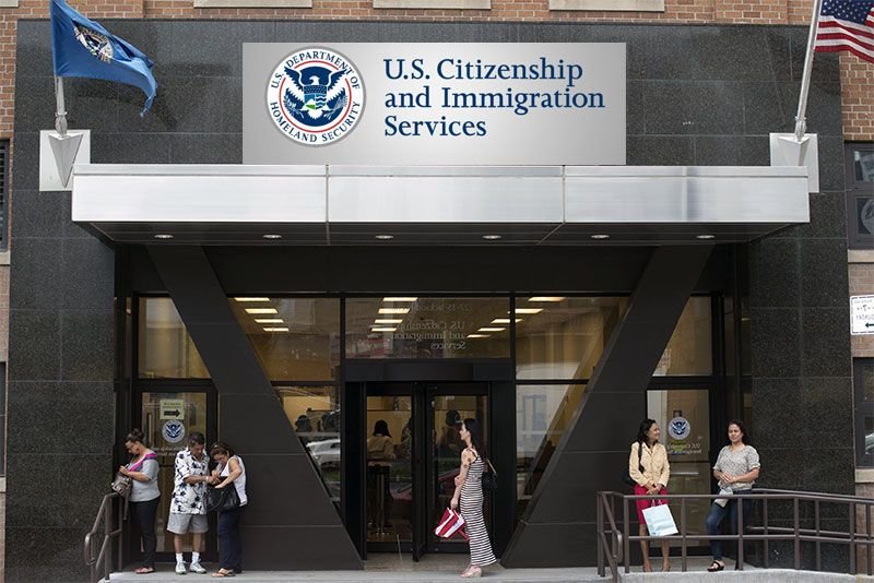 US Citizenship and Immigration Services en espanol - Case status y form