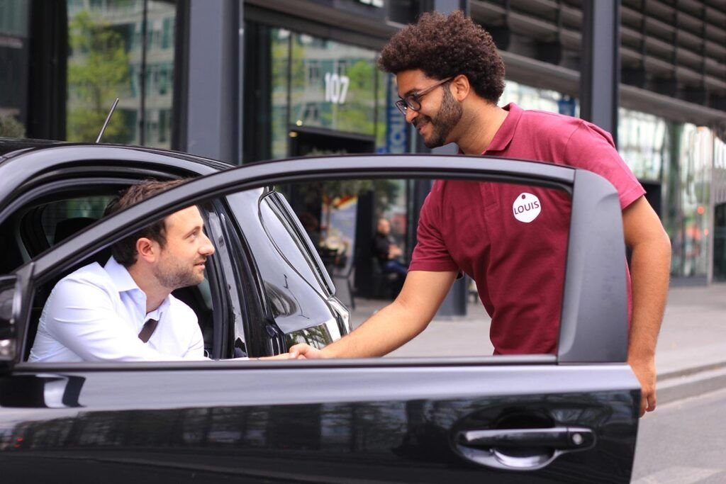 Valet parking: como conseguir trabajo y cuanto se gana con este servicio