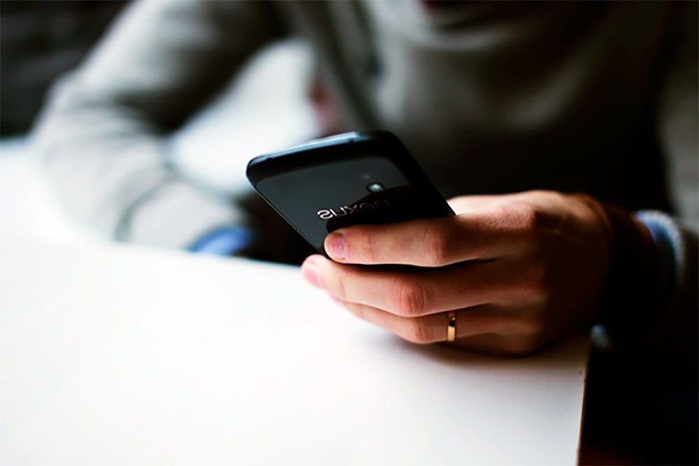 Why you should use a business landline?